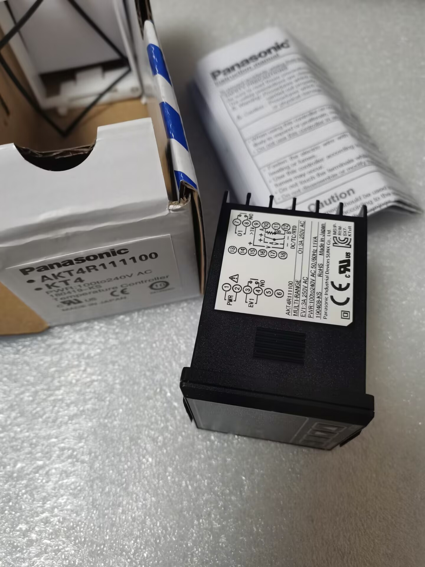 AKT4R111100